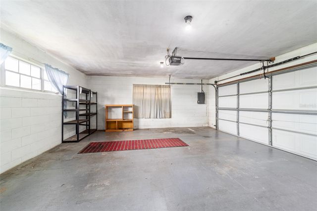 35237 MULHOLLAND DRIVE, Fruitland Park, FL 34731