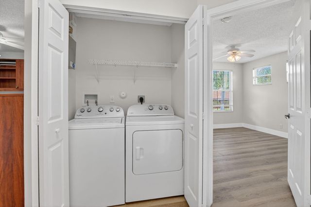 21270 Vía Eden, Boca Raton, FL 33433
