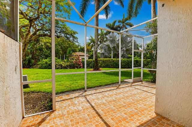 21270 Vía Eden, Boca Raton, FL 33433
