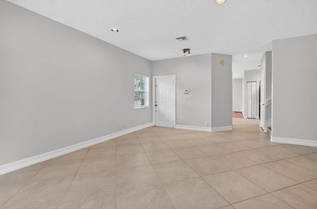 21270 Vía Eden, Boca Raton, FL 33433