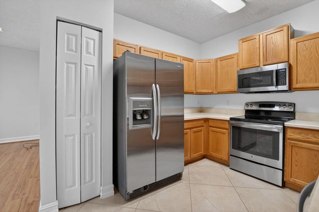 21270 Vía Eden, Boca Raton, FL 33433