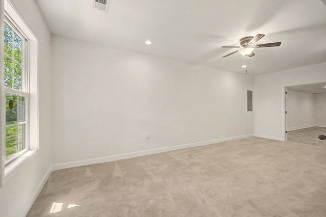 3017 Falling Leaves Lane, Lexington, KY 40509