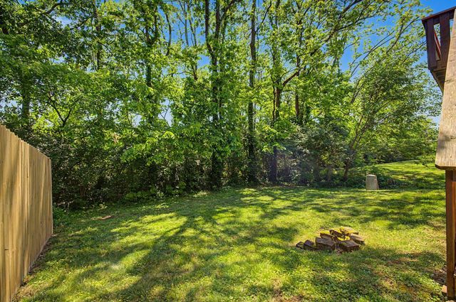 3017 Falling Leaves Lane, Lexington, KY 40509