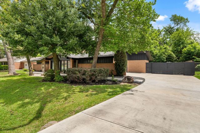 9223 Rangely Drive, Houston, TX 77055