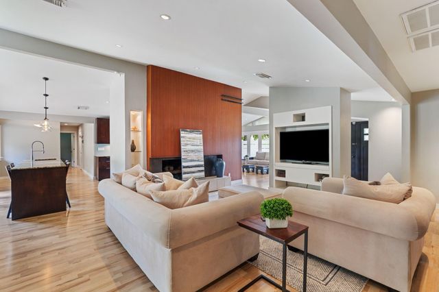 9223 Rangely Drive, Houston, TX 77055