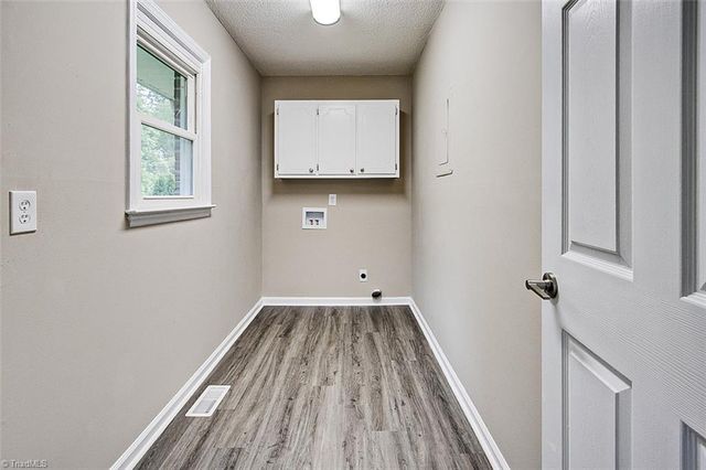 207 E Academy Street, Randleman, NC 27317