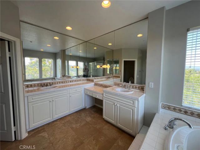 20 Sunswept Mesa, Aliso Viejo, CA 92656
