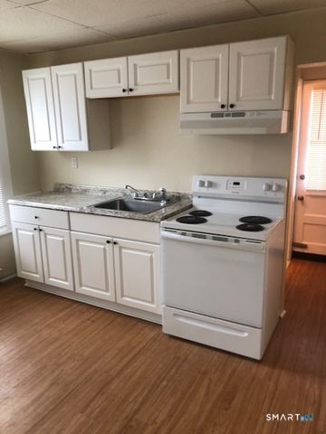 49 New Street, Seymour, CT 06483