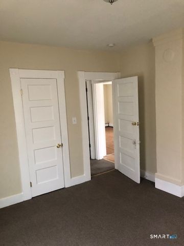 49 New Street, Seymour, CT 06483