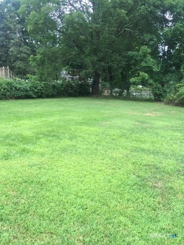 49 New Street, Seymour, CT 06483
