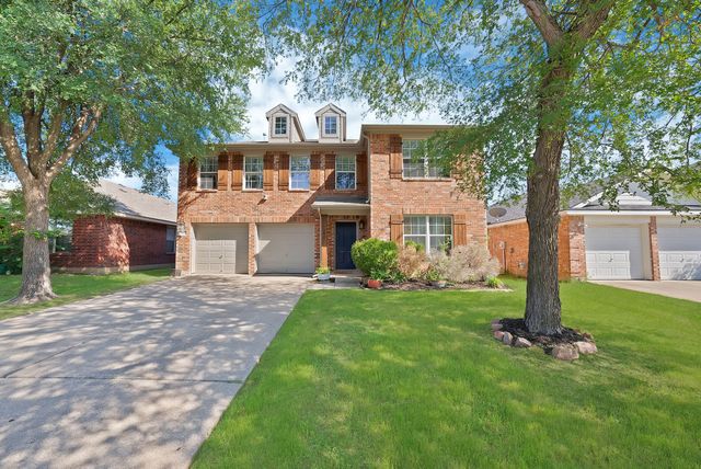 2827 Grandview Drive, Grand Prairie, TX 75052