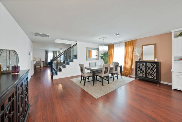 2827 Grandview Drive, Grand Prairie, TX 75052