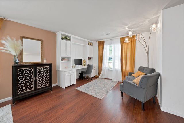 2827 Grandview Drive, Grand Prairie, TX 75052