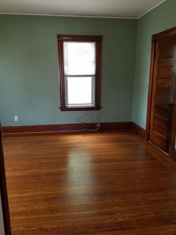 12 Day St 2, Norwood, MA 02062