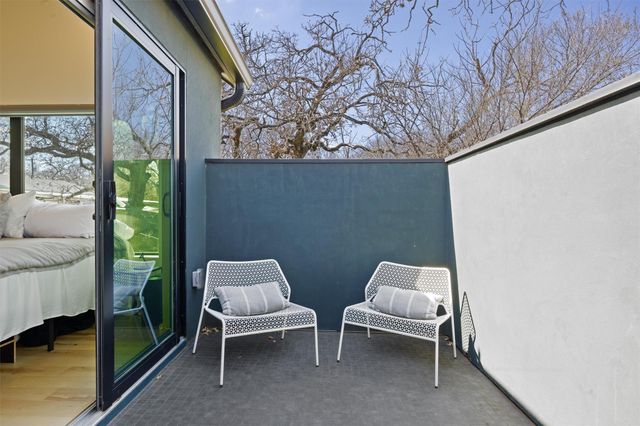 1202 Greenwood Ave, Austin, TX 78721