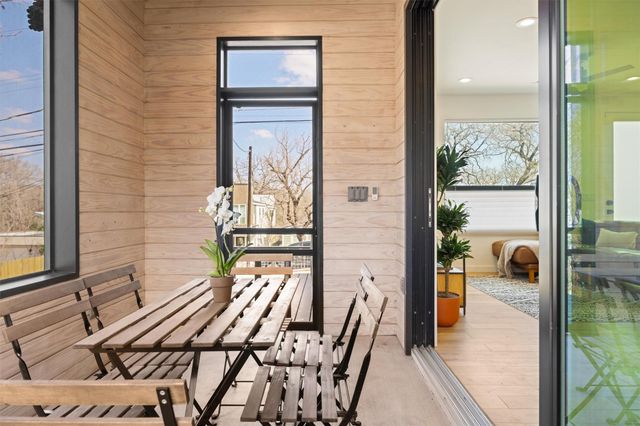 1202 Greenwood Ave, Austin, TX 78721