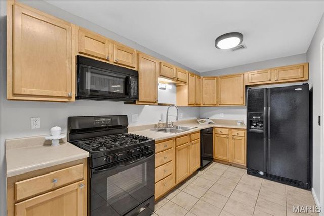 12453 Westport Drive, St Louis, MO 63146