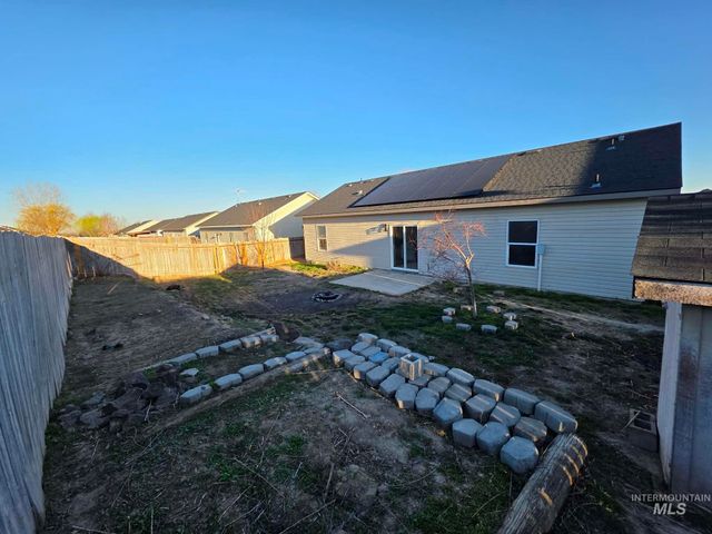 929 22nd Ave E, Jerome, ID 83338