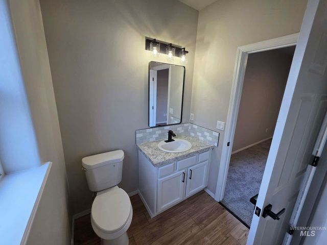 929 22nd Ave E, Jerome, ID 83338