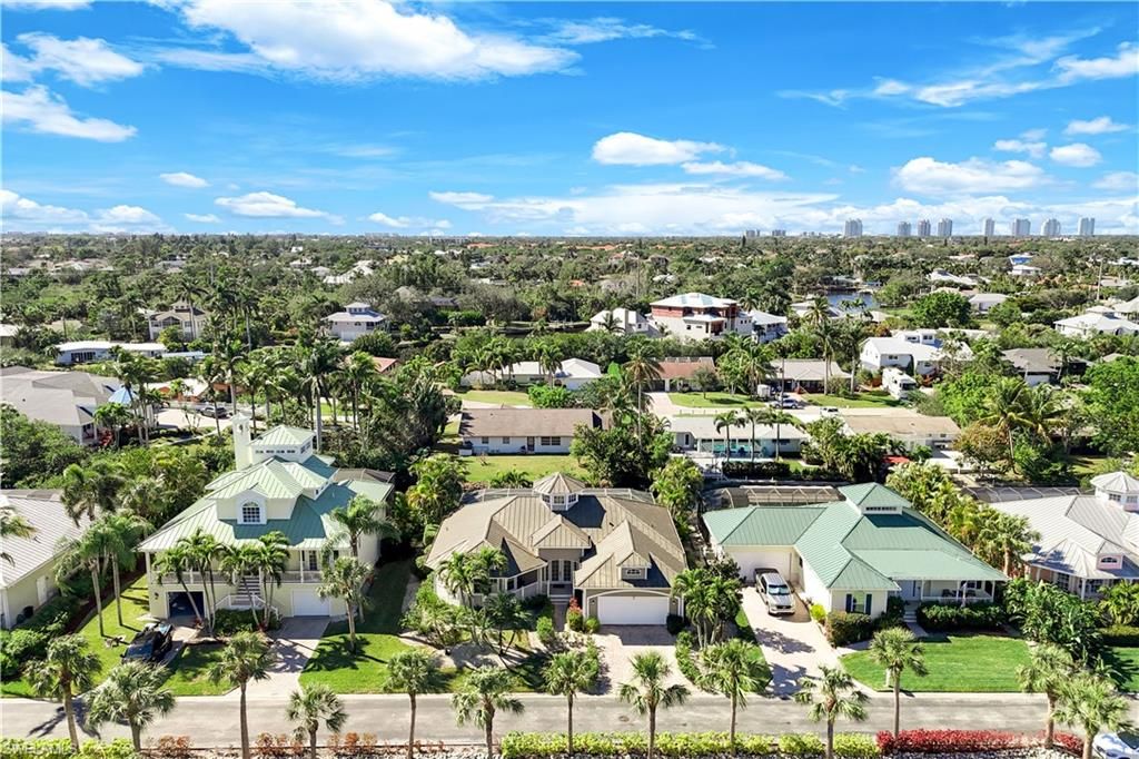 27160 Flamingo DR, BONITA SPRINGS, FL 34135 — photo 4