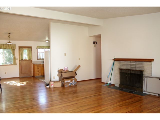 623 Ne 74TH Ave, Portland, OR 97213