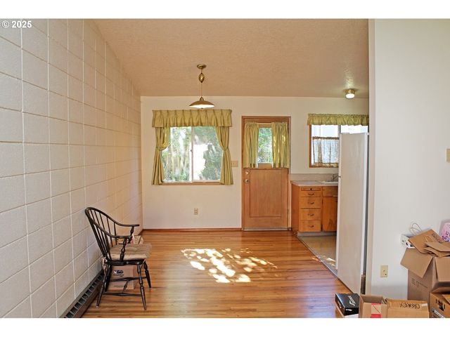 623 Ne 74TH Ave, Portland, OR 97213