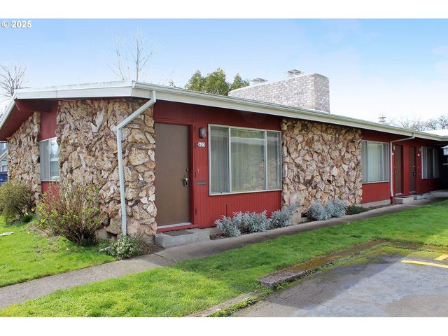 623 Ne 74TH Ave, Portland, OR 97213