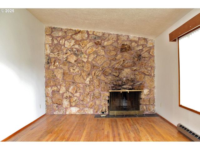 623 Ne 74TH Ave, Portland, OR 97213