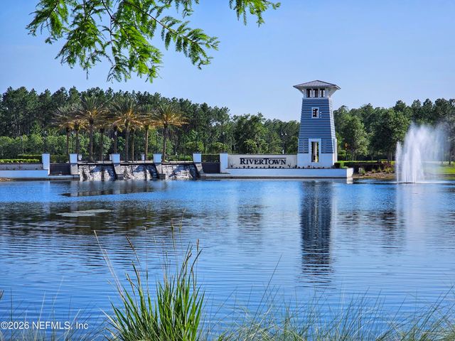 507 NARROWLEAF Drive, St. Johns, FL 32259