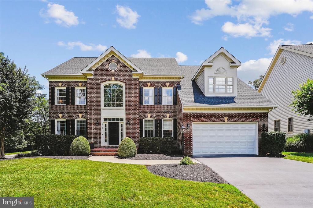 18459 RIM ROCK CIR, Leesburg, VA 20176