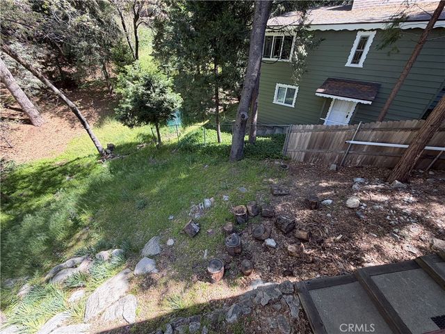 1076 Calanda, Crestline, CA 92325