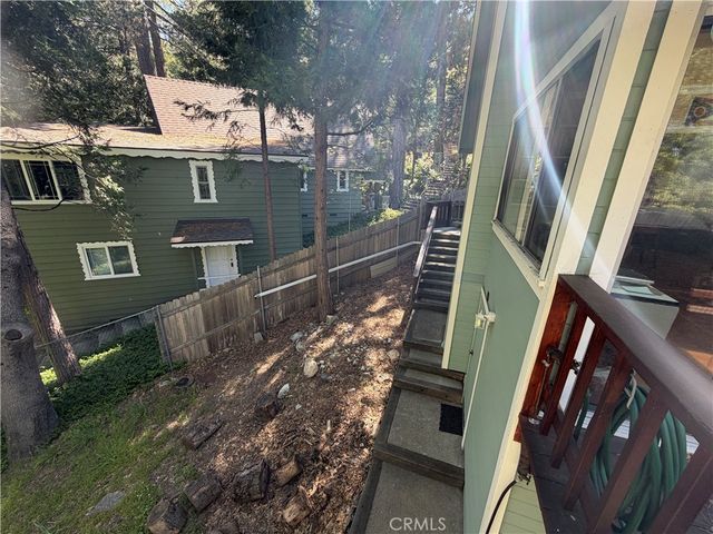 1076 Calanda, Crestline, CA 92325