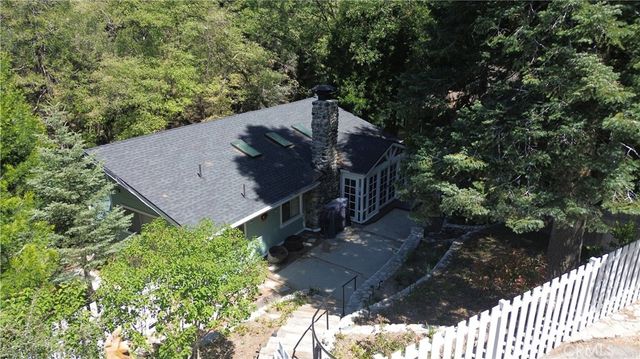 1076 Calanda, Crestline, CA 92325