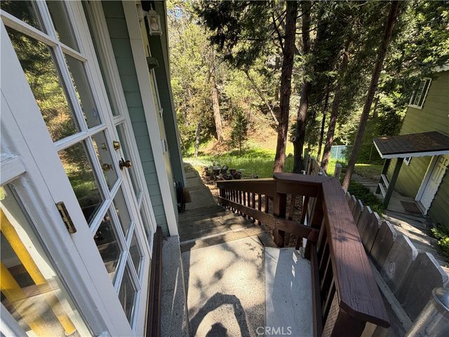 1076 Calanda, Crestline, CA 92325