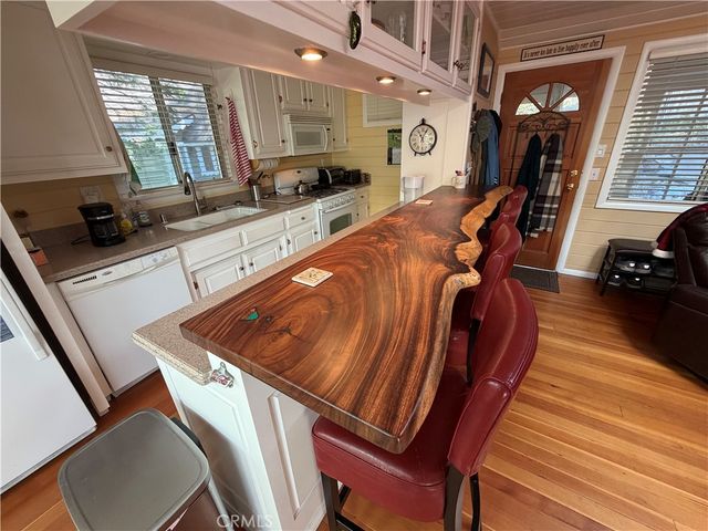 1076 Calanda, Crestline, CA 92325