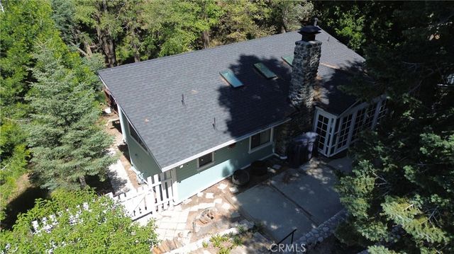 1076 Calanda, Crestline, CA 92325