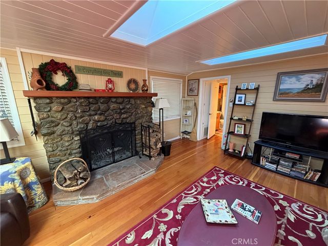 1076 Calanda, Crestline, CA 92325