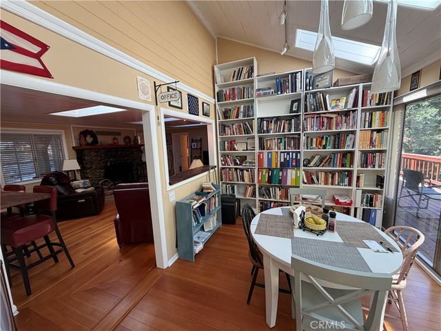1076 Calanda, Crestline, CA 92325