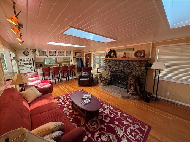 1076 Calanda, Crestline, CA 92325
