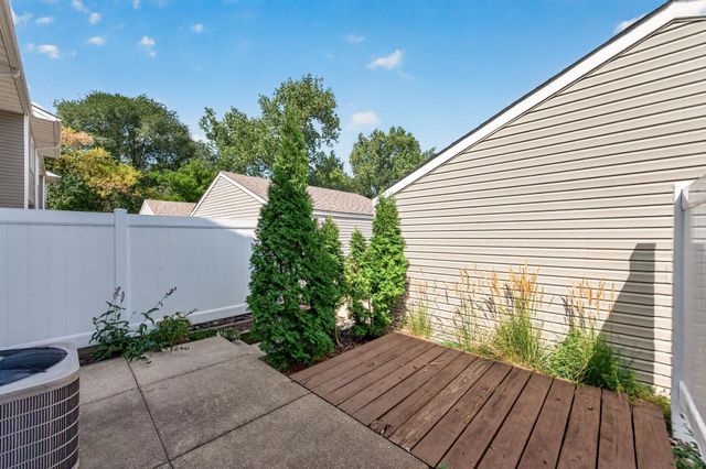 4464 Mccoll Drive, Savage, MN 55378