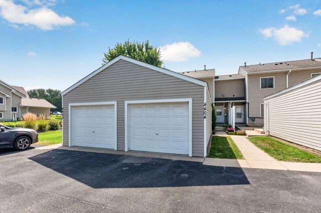 4464 Mccoll Drive, Savage, MN 55378