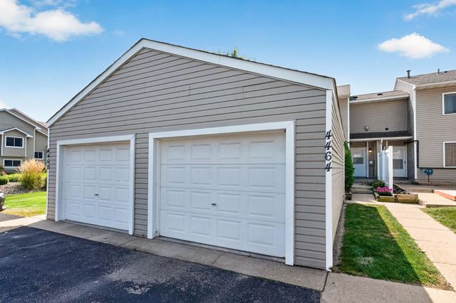 4464 Mccoll Drive, Savage, MN 55378
