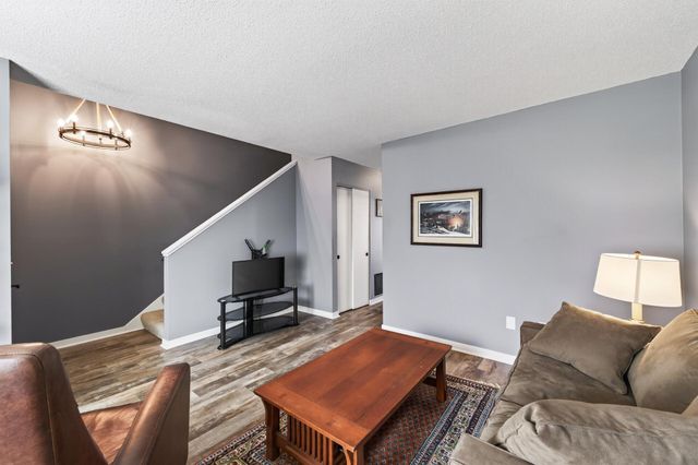 4464 Mccoll Drive, Savage, MN 55378