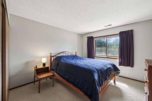 4464 Mccoll Drive, Savage, MN 55378