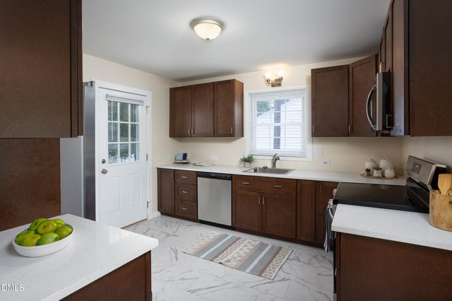 109 S Tenth Street, Mebane, NC 27302