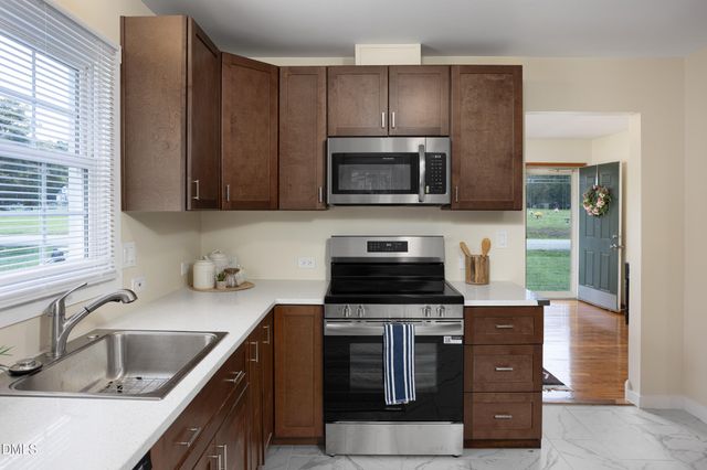 109 S Tenth Street, Mebane, NC 27302