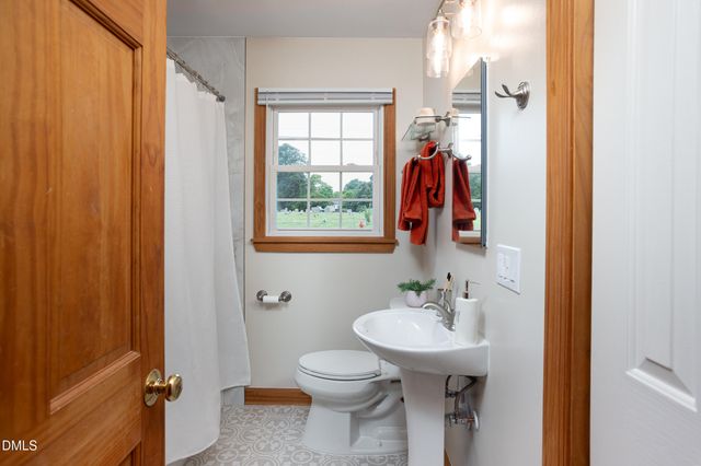109 S Tenth Street, Mebane, NC 27302