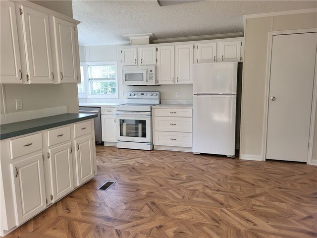 125 Oldfield Circle, Williamston, SC 29697
