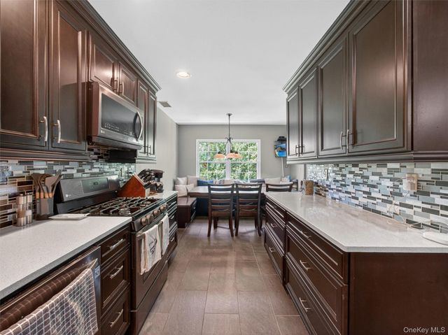 71 Crystal Hill Drive, Pomona, NY 10970