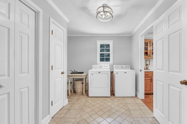1330 Barkley Hills Cir, Clarksville, TN 37040